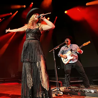 LaurenAlaina-400x400px